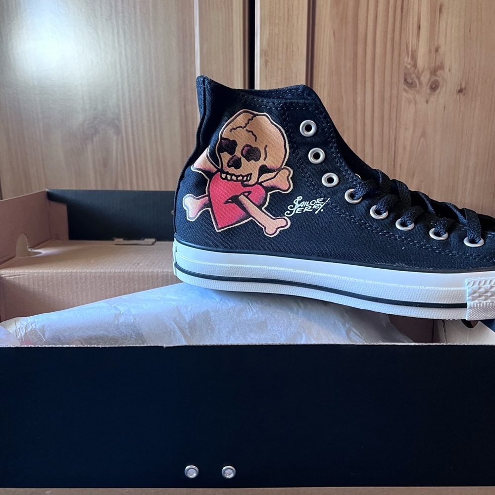 Sailor Jerry High Top Converse